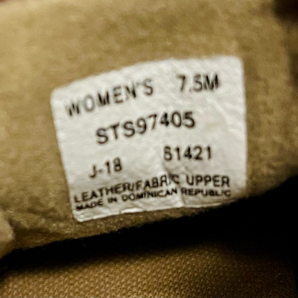 Women’s Sperry Boat Deck Shoes 👞 - Picture 6 of 6